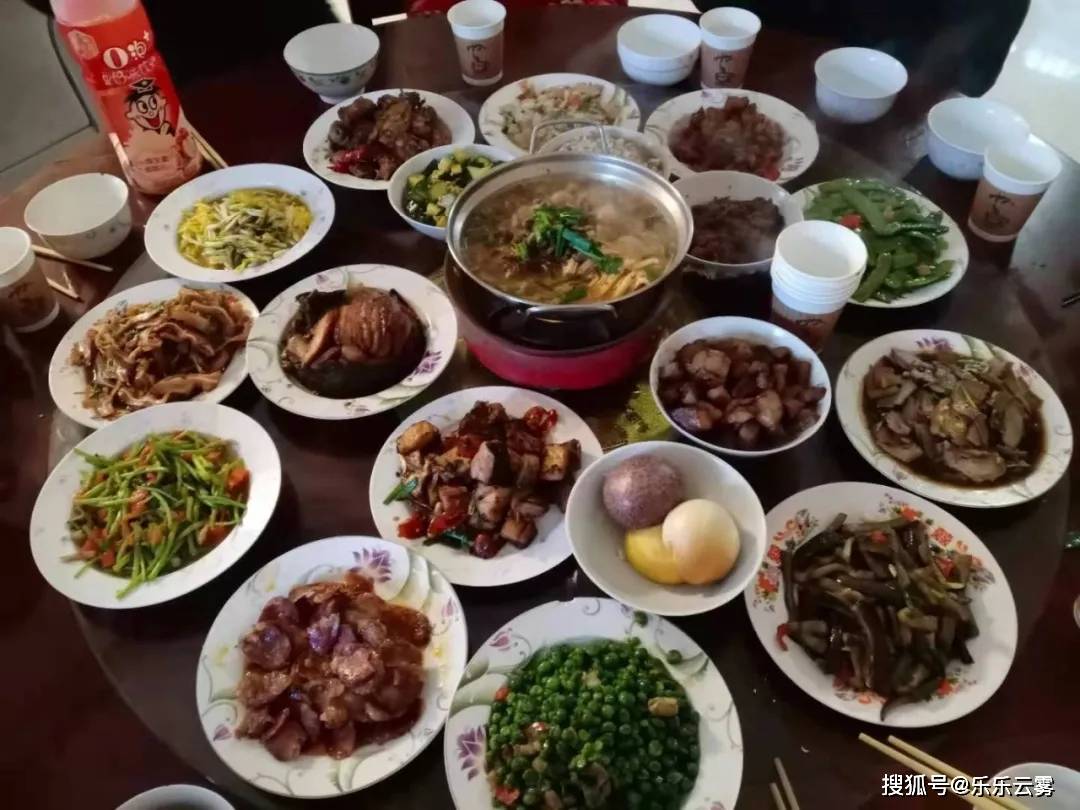 岳西人家的年夜饭让你垂涎三尺