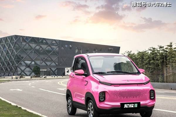 究竟谁能击败五菱mini占领微型电车市场这三款车有戏吗