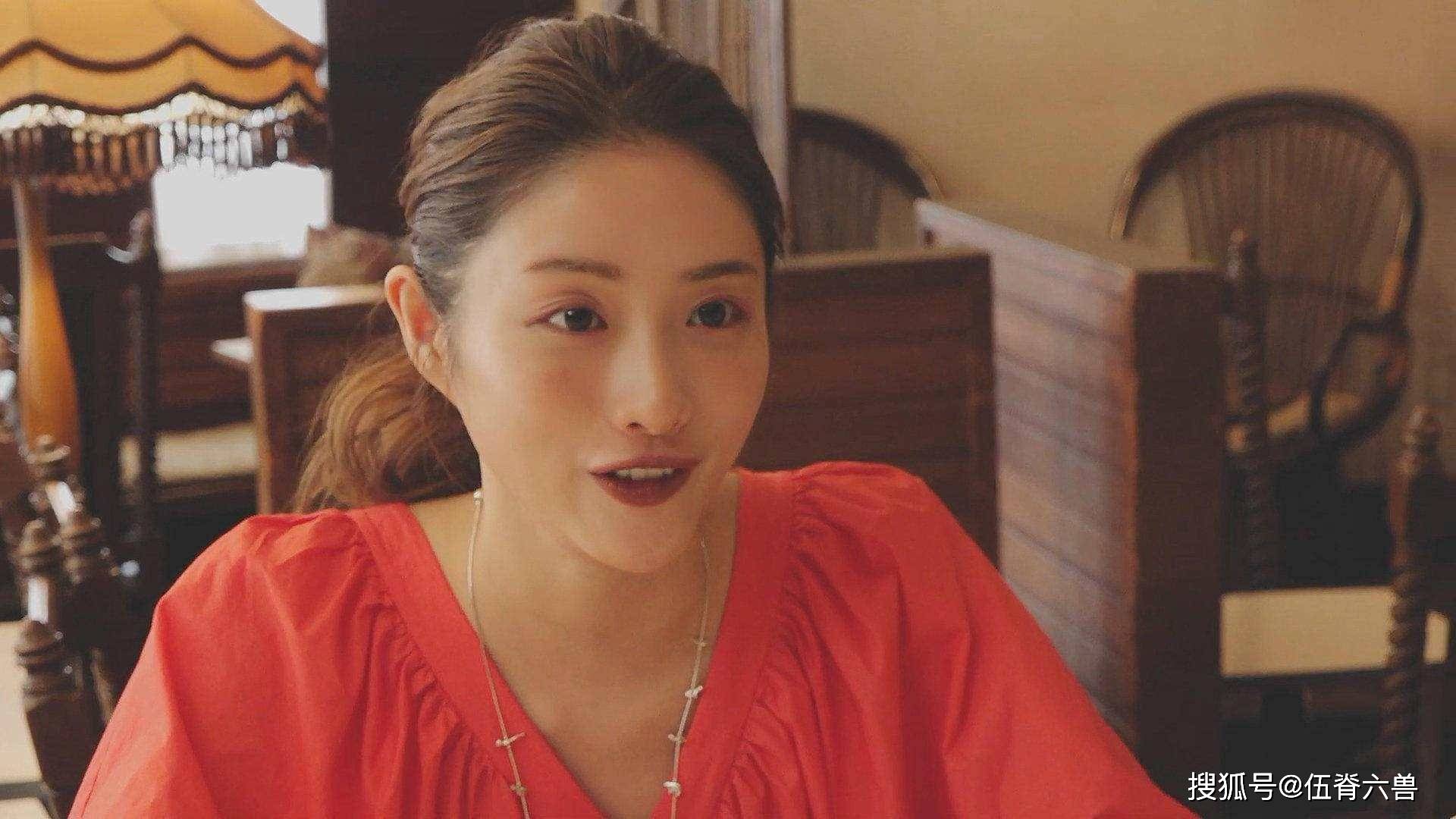 原创石原里美的35年传奇人生:29岁才翻红,34岁就结婚,35岁得新冠