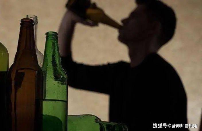 并且,大量喝酒,还会加速动脉粥样硬化,增加脑出血几率.