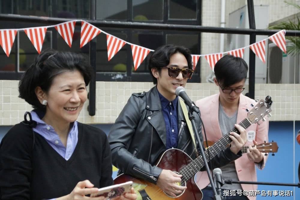 周凯旋是李嘉诚的红颜知己,一生未婚,也没能有个一儿半女