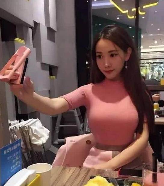 内涵搞笑段子:美女问我,你知道北京欢迎你吗