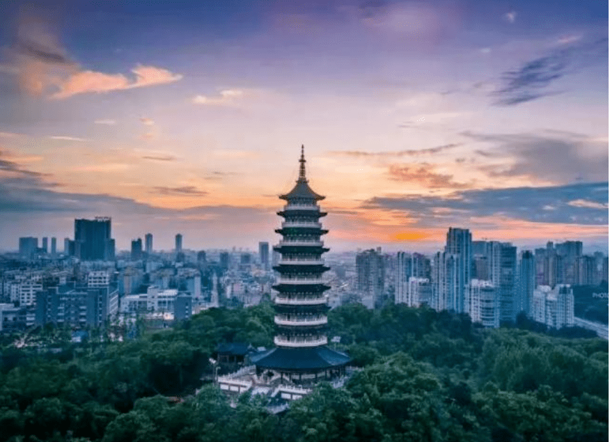 登翠浪塔
