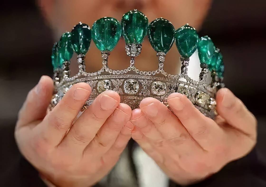 女王们皇冠上的宝石—祖母绿