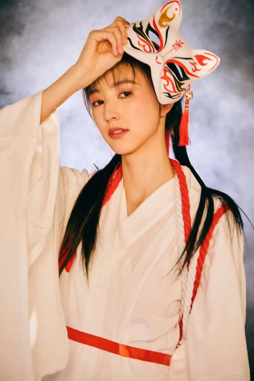 95年的王悦伊和宫胁咲良,你喜欢哪位美少女呢?