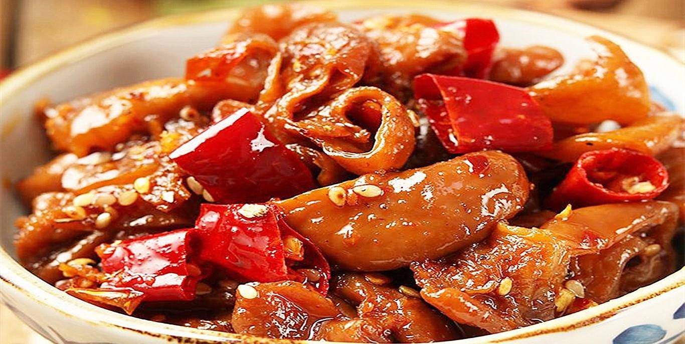 美食湖南,经典湘菜——红烧猪大肠,脆嫩爽口,味美鲜香