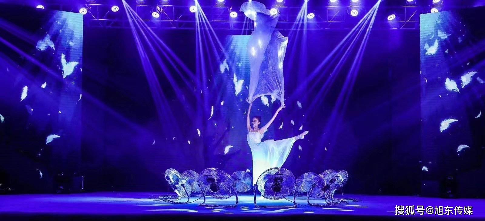 深圳舞蹈演出公司车展舞蹈演出年会舞蹈开场舞蹈旭东传媒