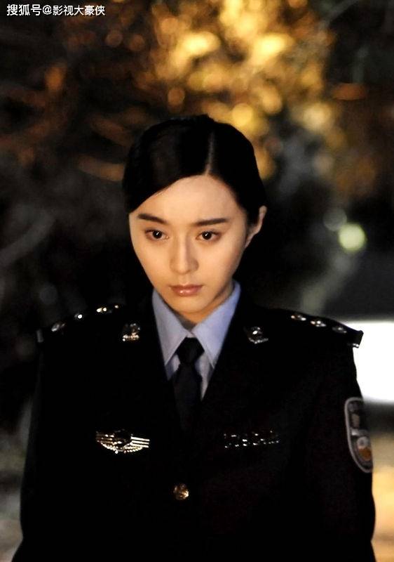 原创女星穿警服果然够飒,是你心中警花的样子吗