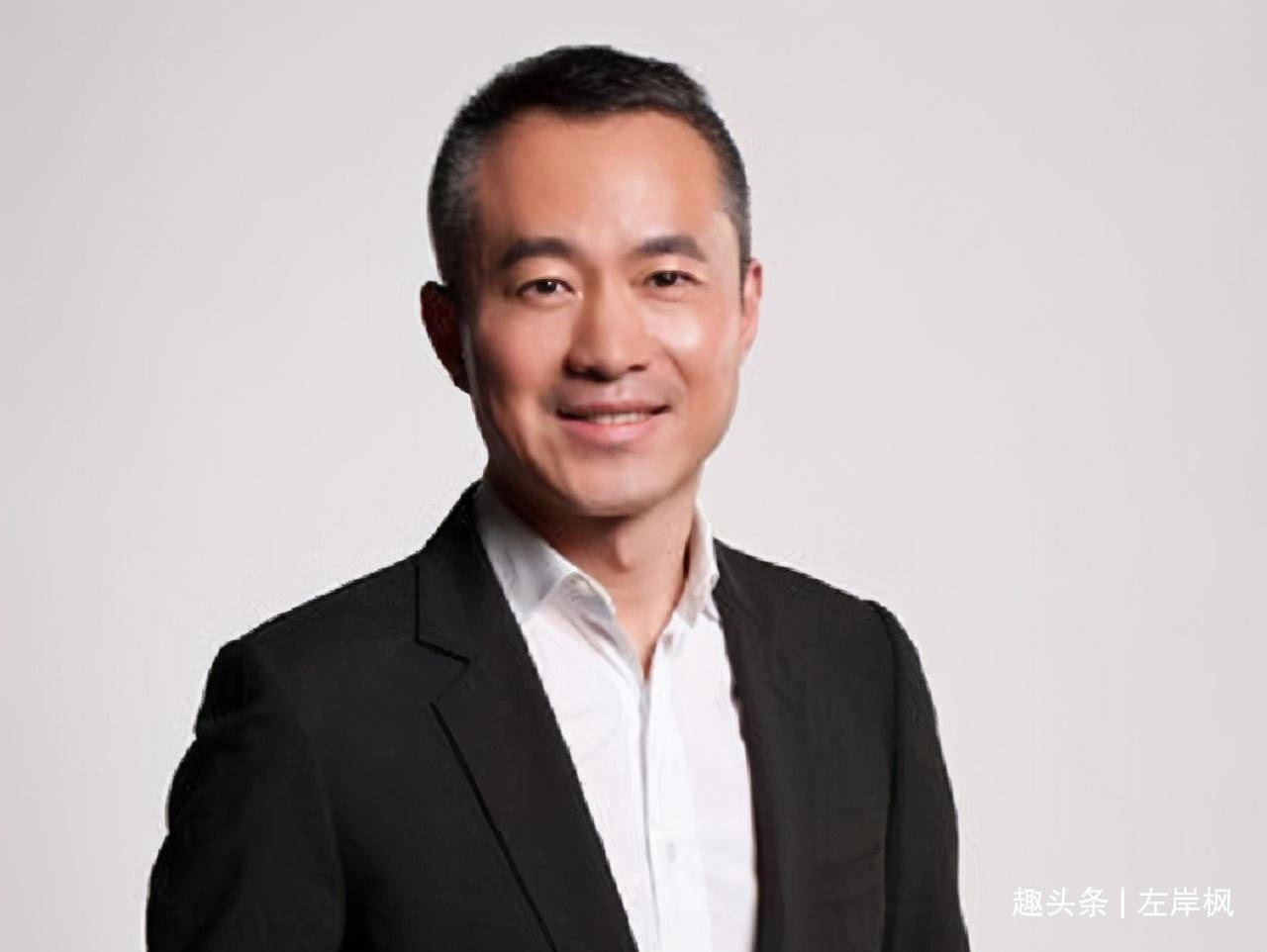 原创央视名嘴邱启明公开怼央视聚众打司机蹲完监狱卖保险