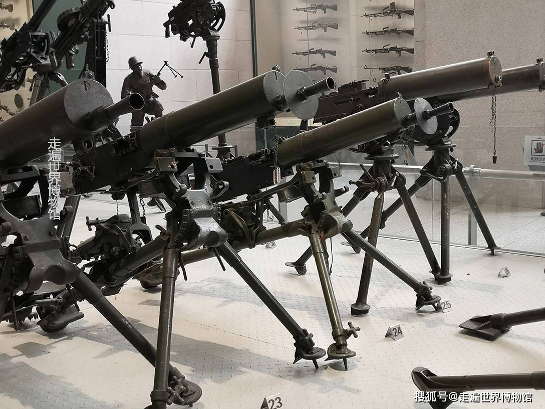 军事博物馆看展:中外各式重机枪集锦,见到各种仿马克沁机枪