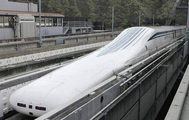 国内最"无奈"的交通工具,时速比高铁还快100km,可至今
