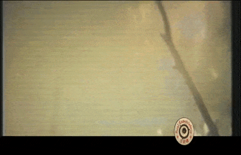 此前他们不忍心下手的越南女炮兵,现在精准无比地将炮弹打了过来.