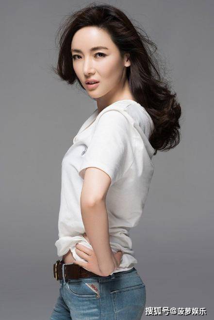 原创出生于山东烟台的4位女星,个个长得都楚楚动人,你喜欢哪一位?