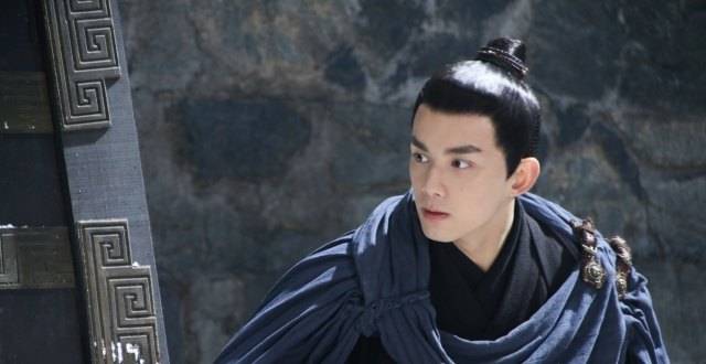 01 阿史那隼这个角色,与吴磊之前所饰演的角色略有不同.