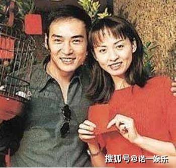 焦恩俊还未大火,在拍摄一个洗面奶广告时,遇到第一任妻子黄宛林,当时