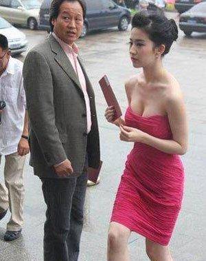 刘亦菲的干爹,兼杨采钰的男友,神奇的男人陈金飞