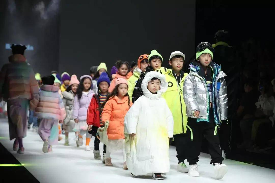 人生剧院"即刻开启—— aw2021 kids wear上海时装周童装发布