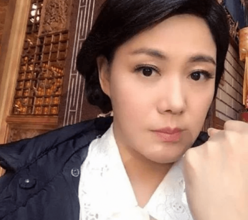最伟大的女演员,因过度劳累在片场去世,死后捐献器官救治他人_孟庭丽