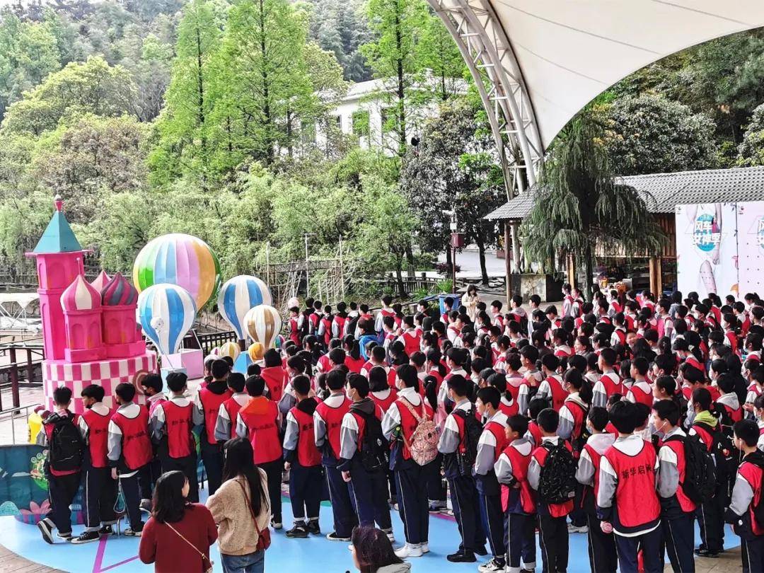 长沙石燕湖研学拓展活动,平江县爽口中学在石燕湖开启