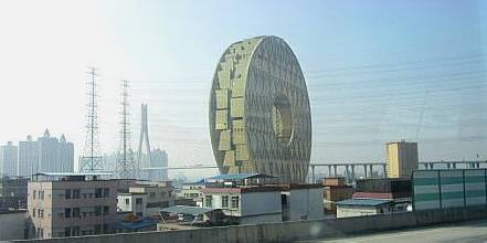 中国十大奇葩建筑,酒瓶忍了,投资10亿怒了,最后一个忍