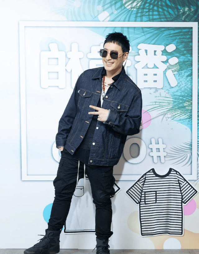 潘玮柏衣品真好大腿粗壮却爱穿紧身裤不仅不丑还男人味十足