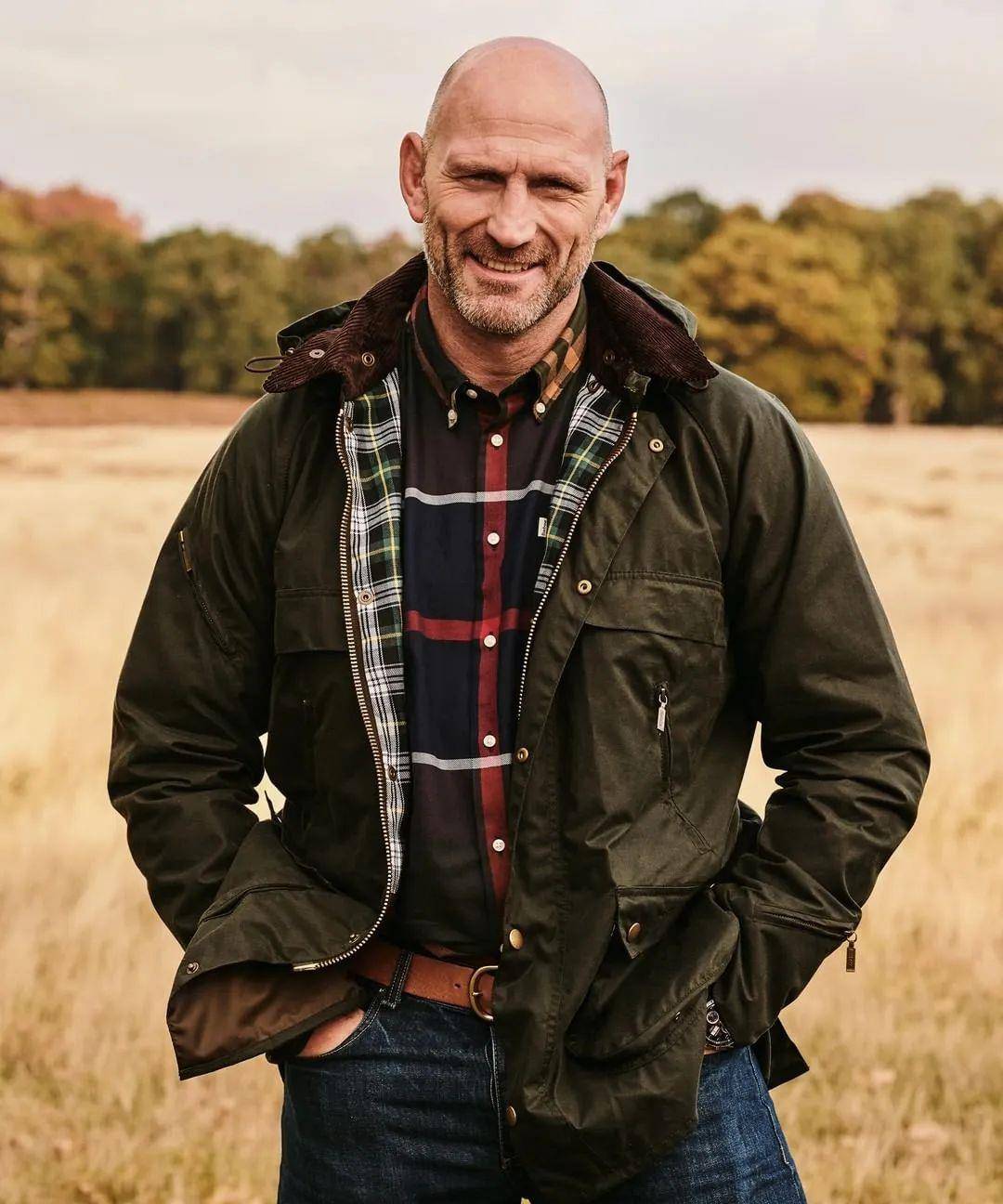 "一顿操作猛如虎"的 barbour 要走起来了?