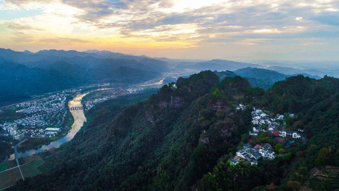 挖到《山河令》同款取景地,还藏一家大促爆款"云上仙居",五一限量不