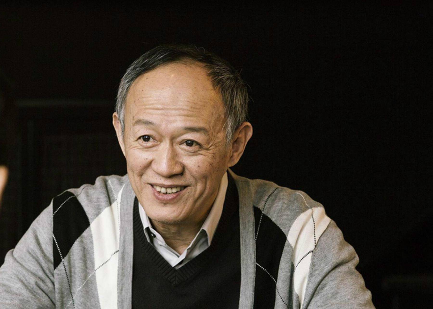 老戏骨金士杰:娶小25岁娇妻,60岁老来得子,70岁仍要赚钱养家