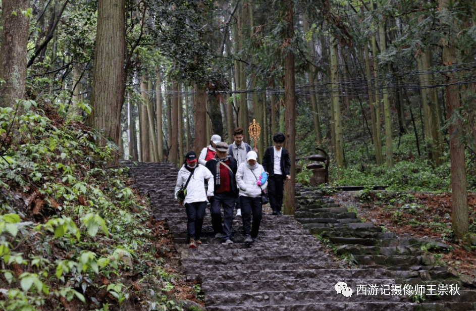 摄像师王崇秋四赴张家界重走西游路