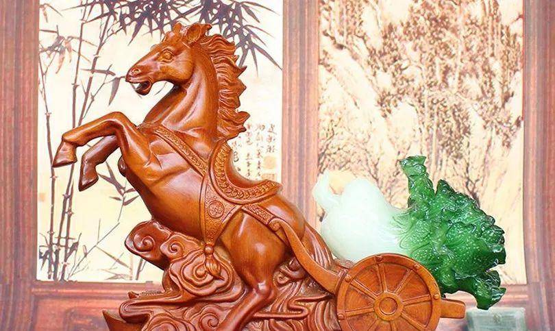 "禄马交驰格,目前可见于南宋禄命法典籍《五行精
