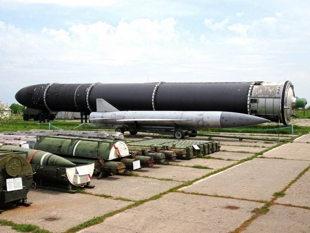 原创俄罗斯撒旦现役洲际导弹中的王者体积远超当今同类导弹