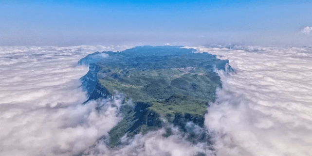 亚洲最大桌山八面山等你来!_里耶镇