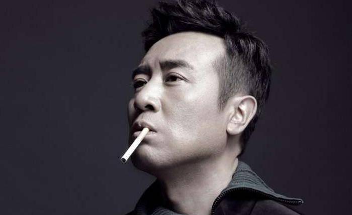 原创扒扒最近热度飙升的70后男明星,你最爱谁?于和伟钟汉良何炅胡兵