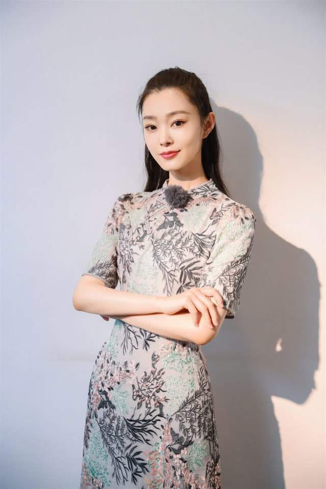 "旗袍第一人"宋轶她配的上这个称呼吗