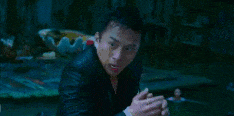 其实真实情况是《美人鱼》拍摄期间;周星驰对演员的考虑也很到位;而