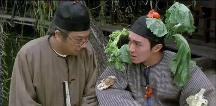 在大堂上,包龙星智斗方唐镜,又经过几次较量,案情大白于天下,常威命丧