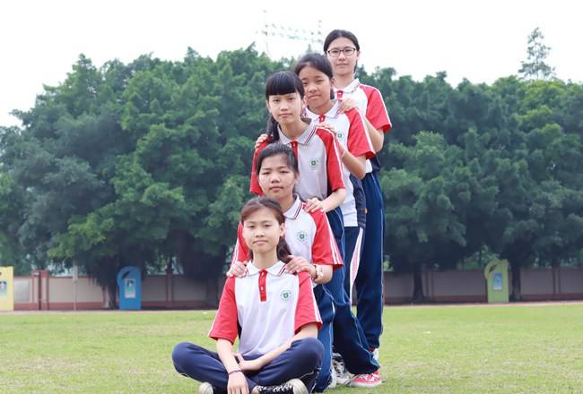 佛山摄影公司:小学毕业照除了合照和剪刀手,还可以这样拍
