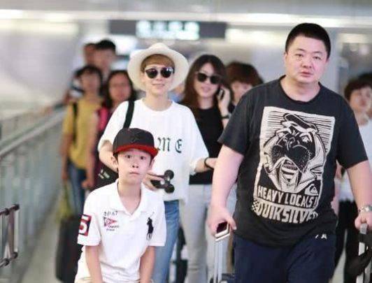 她是被人遗忘的老戏骨,出道18年0绯闻,儿子都已经11岁