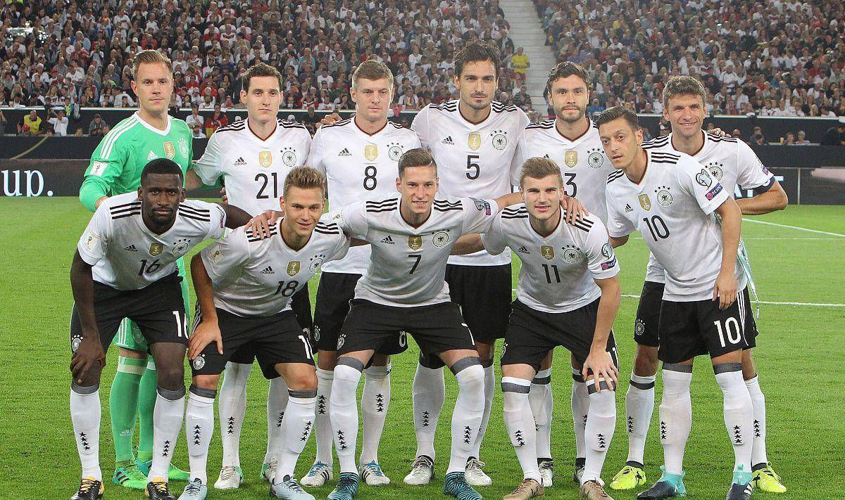 德国队在热身赛上表现都不稳定,丹麦过去几年保持竞争