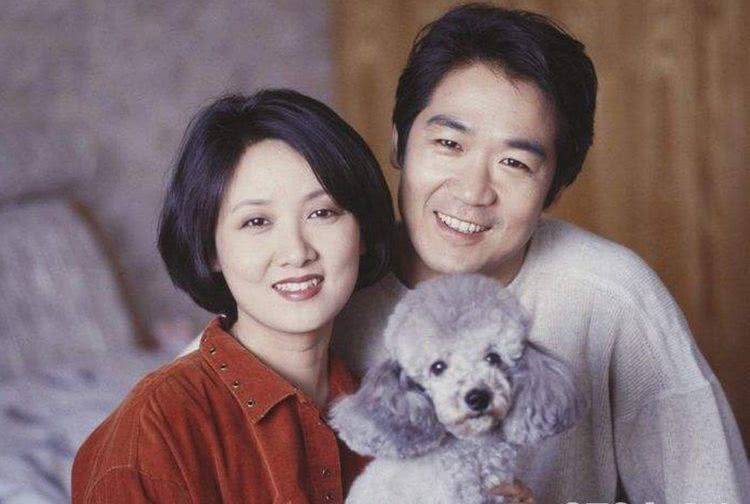 邓婕30年未生育,原因揭晓背脊发凉,张国立:如果你寂寞
