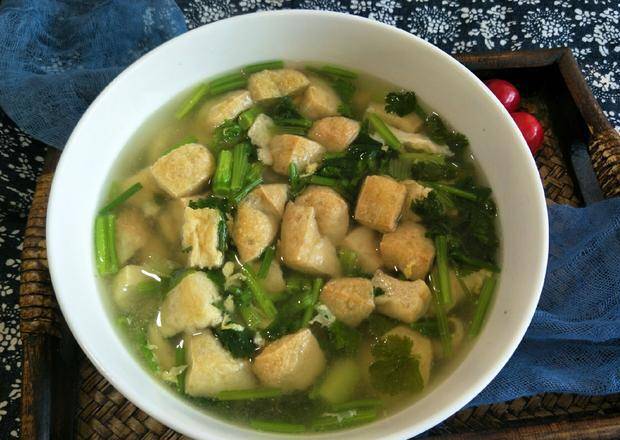 此菜也叫清肠草,春天多吃能排脂,大肚子越来越小