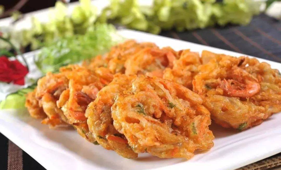 在湛江,有一种美食叫 炸虾饼
