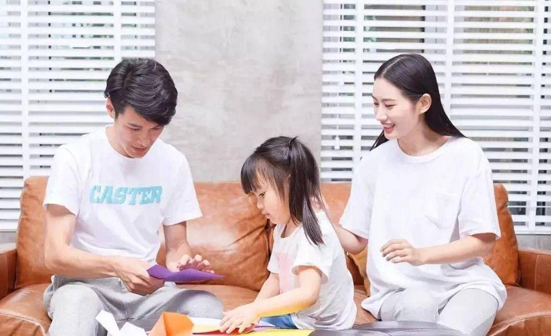 长大后"不跟妈亲"的孩子,通常来自于三种家庭_父母