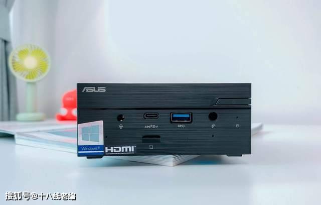 8k输出,0.6升小钢炮,华硕mini pc pn50评测:装在背包里的主机
