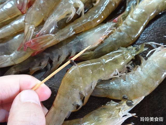 基围虾和明虾怎么区分?教你3招,保准买虾时再也不会被