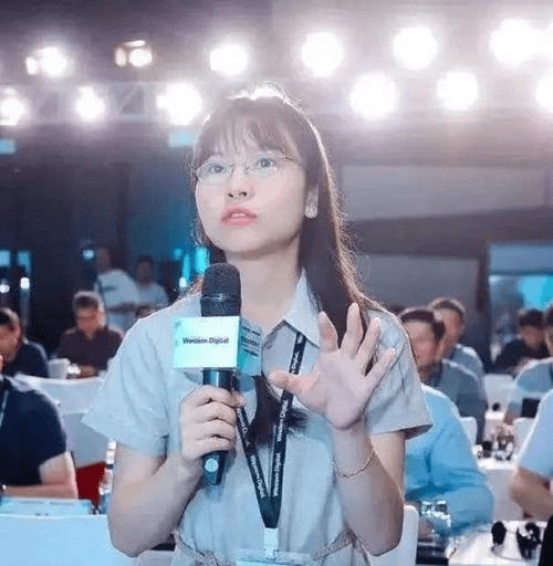 原创天才少女姚婷放弃腾讯三百万的年薪,而选择华为,如果是你怎么选