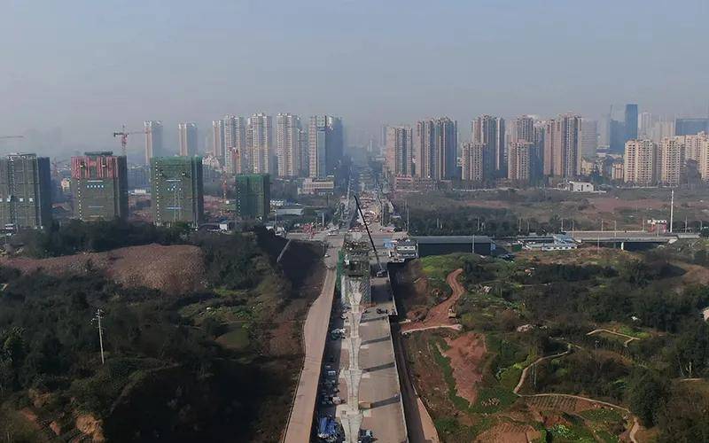轨道上的重庆:2035年轨道交通总里程冲刺6100公里