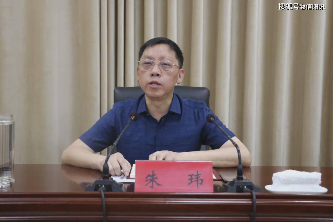 朱玮到华北水利水电大学江淮校区督导项目建设工作