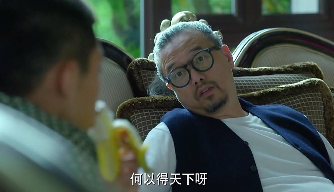 原创还记得《余罪》"傅老大"吗?三次向妻子求婚,不缺戏拍却火不了?