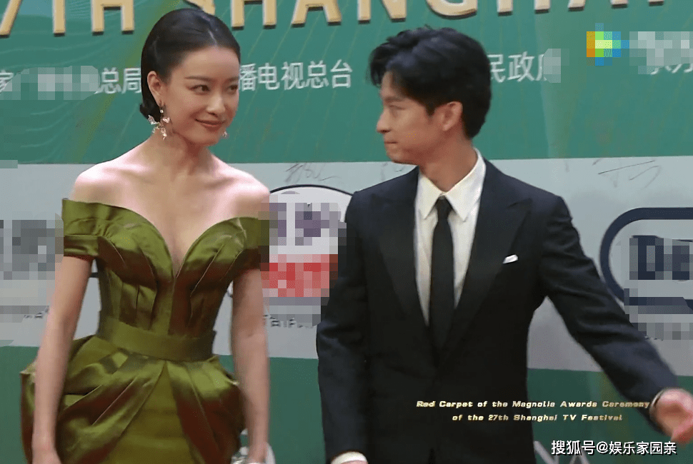原创董子健白玉兰典礼走红毯,被倪妮拉着合照,孙怡的回应堪称高情商